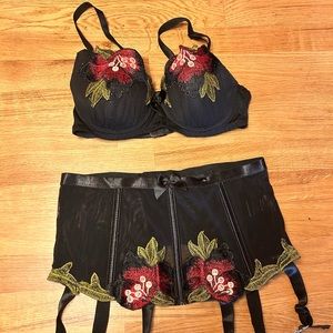 Classic Bra and Garter set